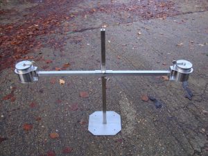 Linear Stand